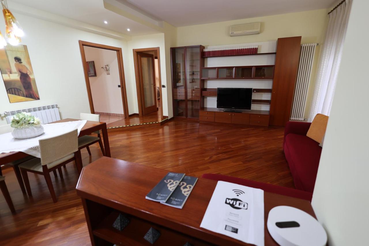 Apartamento Casa Diocleziano Nápoles Exterior foto