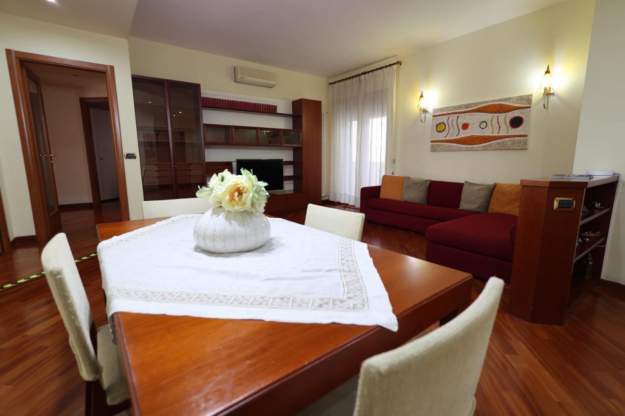 Apartamento Casa Diocleziano Nápoles Exterior foto