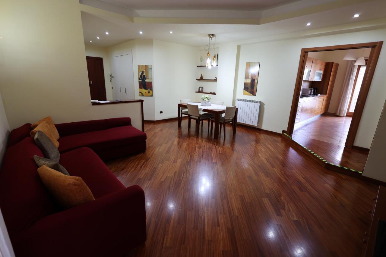 Apartamento Casa Diocleziano Nápoles Exterior foto